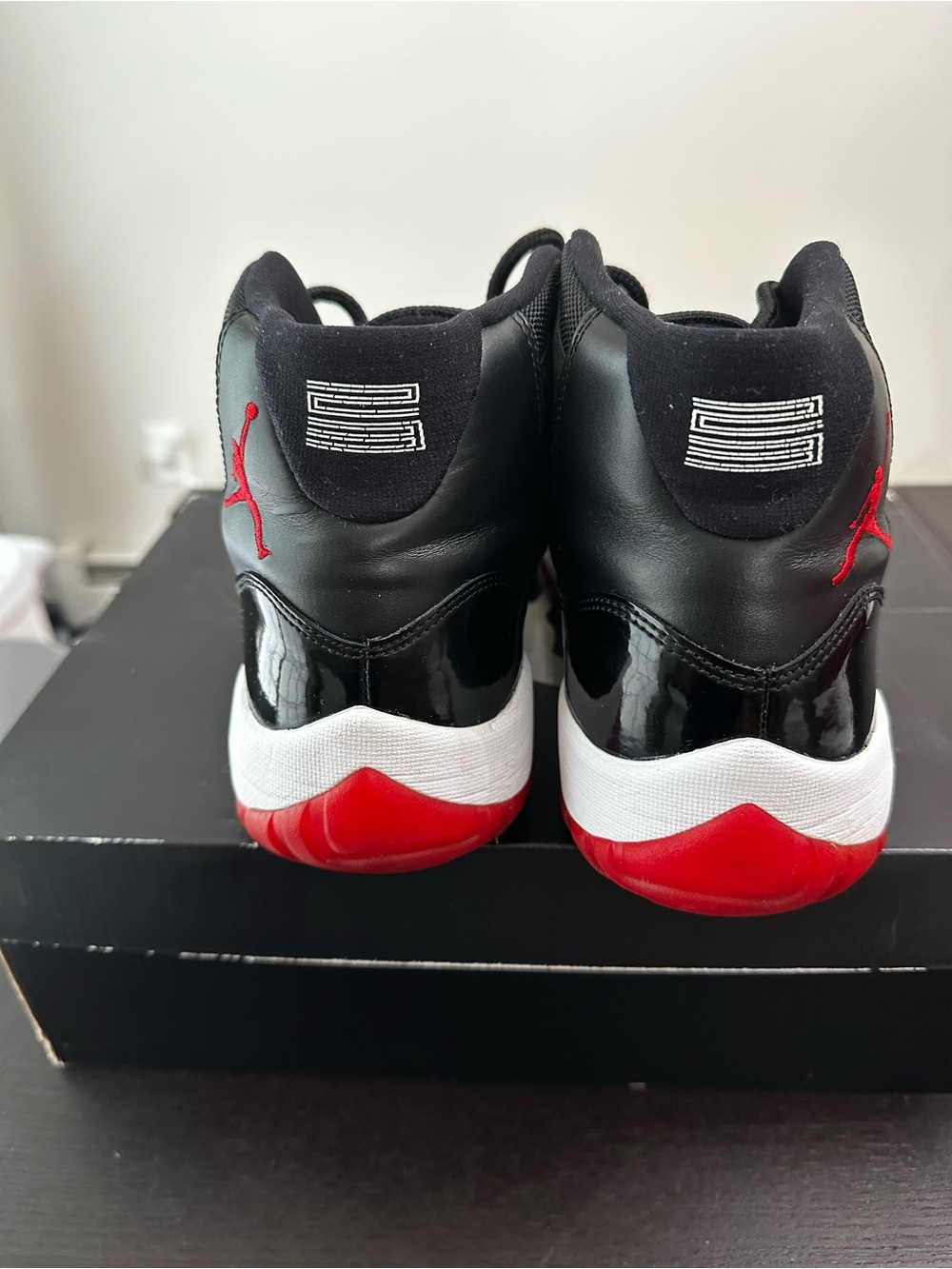 Jordan Retro Black / Red High-Top Basketball Sneakers - Picture 4 of 11